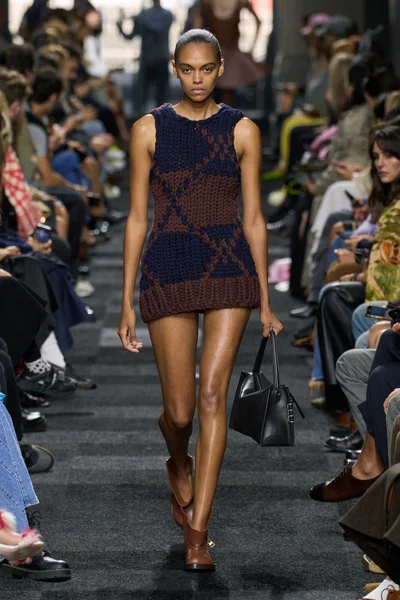 Look 38